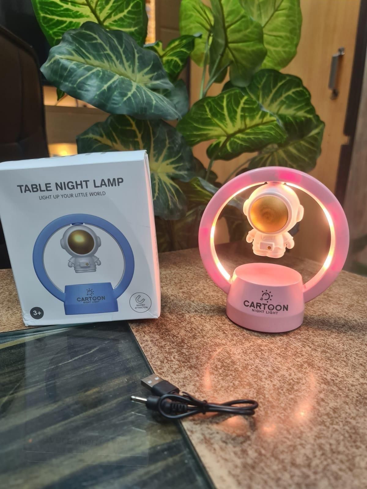 Table Lamp - Astronaut Night Lamp With Floating Effect