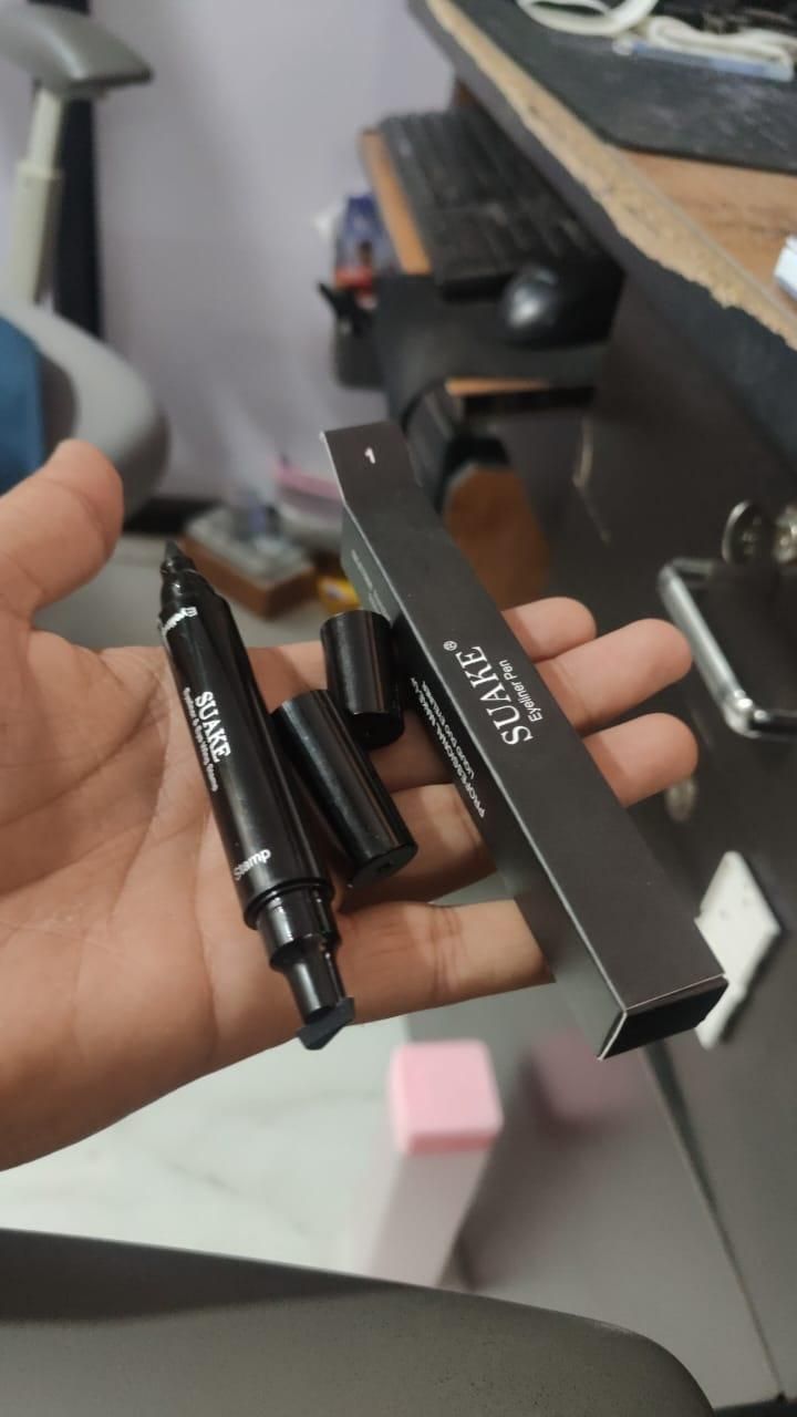 Eyeliner and Eye Wing Stamp