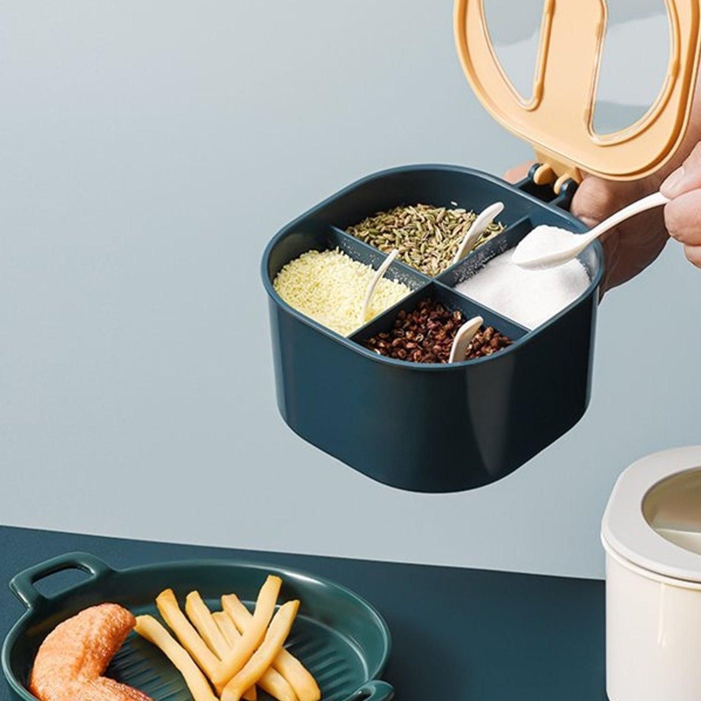 4 Compartment Seasoning Storage Container for Spices
