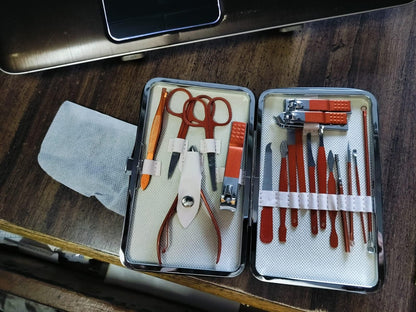 Manicure/Pedicure Nail Tool Set